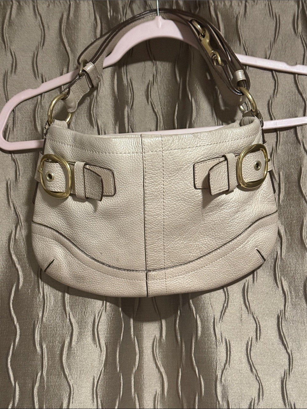 Coach Cream pearl color Leather Shoulder Bag with Gold Hardware